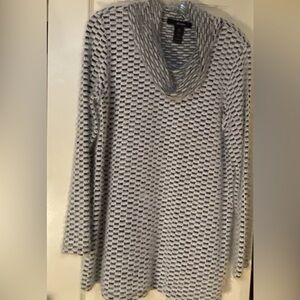 Ali Miles Women’s Medium Cowl Neck Sweater Black & White Checkered Long Sleeve